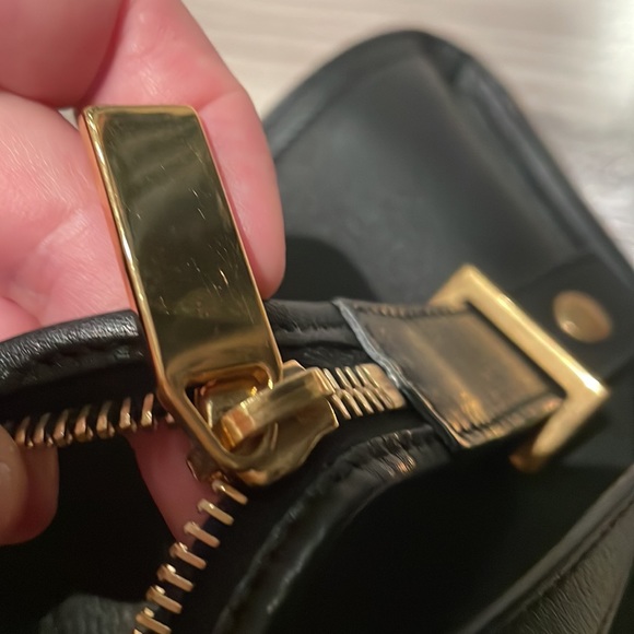 Saint Laurent Y Cabas bag in Small, black - Picture 12 of 12